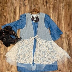 Paisley Vine women’s large vest top shirt grey cream lace  whimsical knit tie